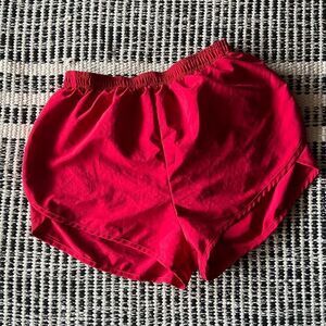 Cheetah Size Medium Women’s vintage 90s style mini shorts (tiny hole)